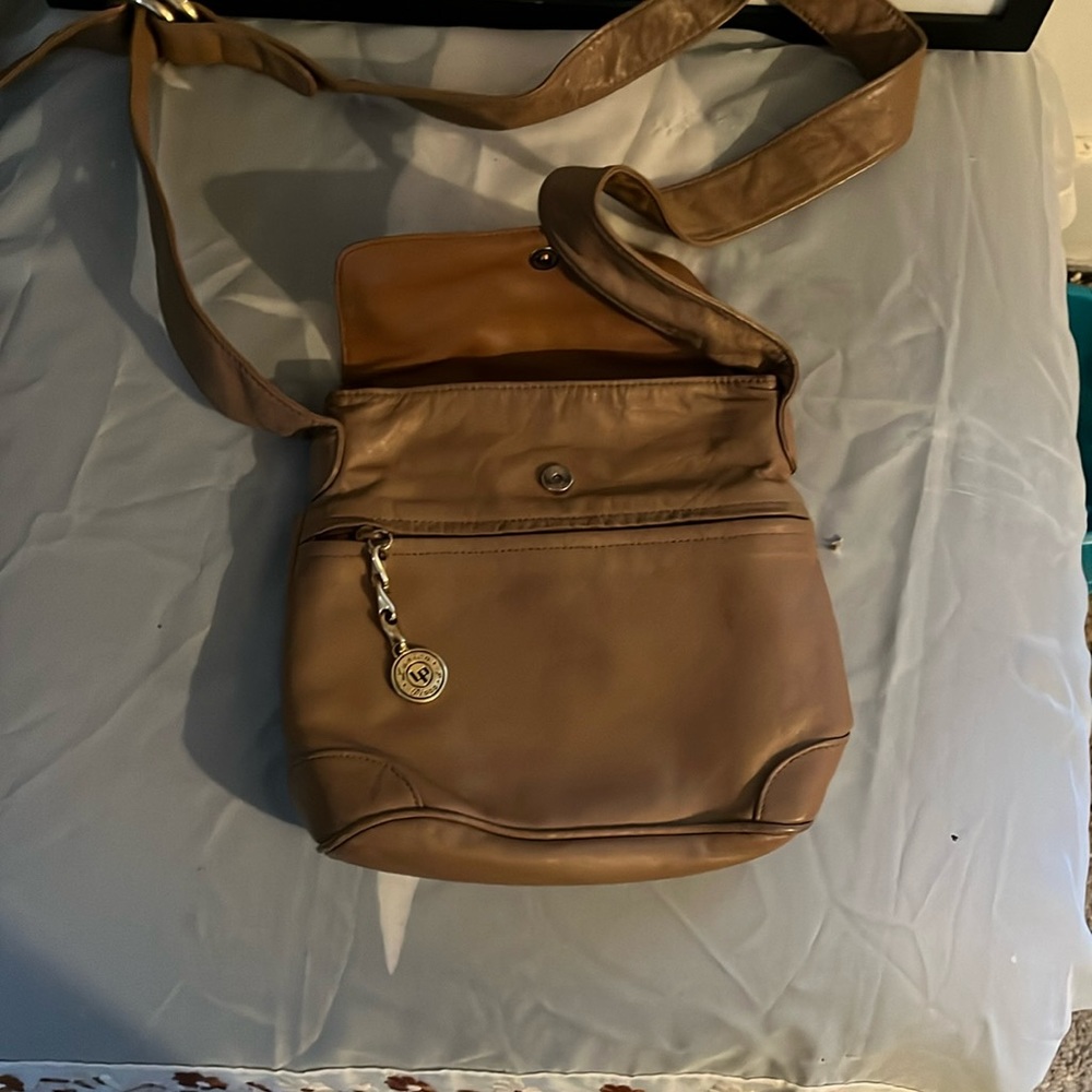 Tan purse